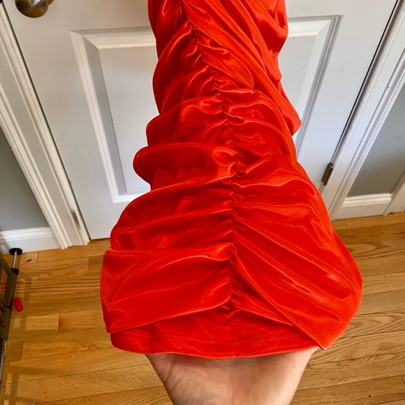 Dress - Picture 3 of 6